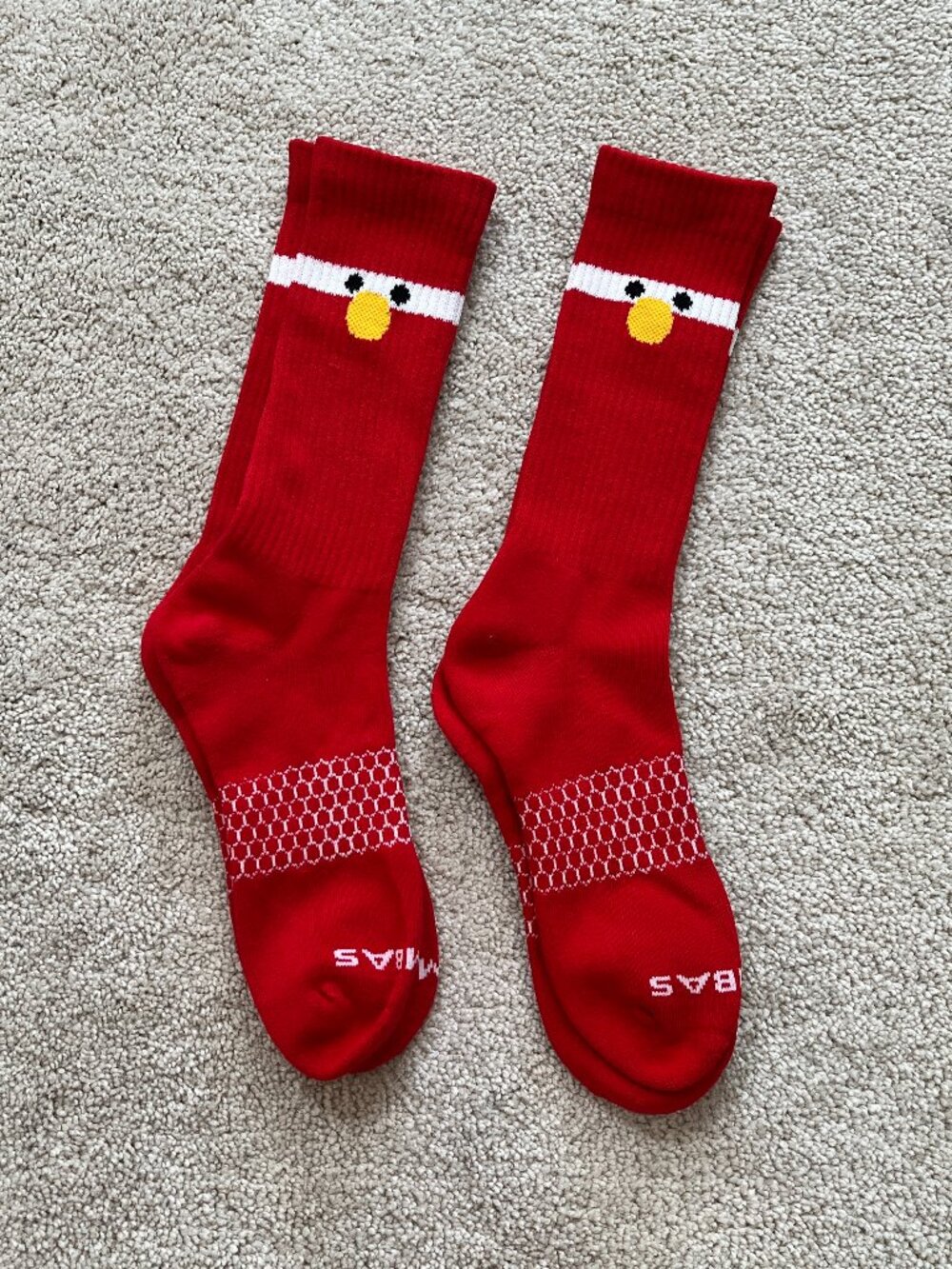 NEW Lot of 2 Bombas Sesame Street ELMO Calf Socks UNISEX Large RARE Adult Unisex
